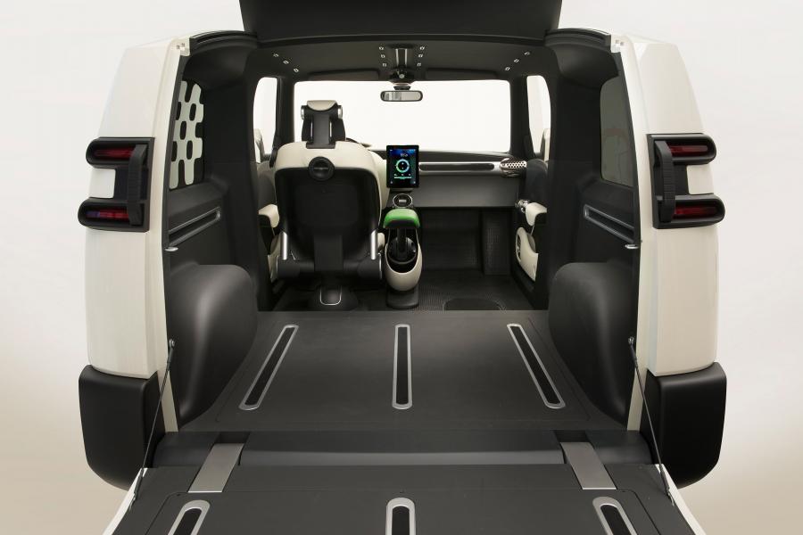  Toyota Urban Utility Concept 2014 года  (фото 9 из 10)